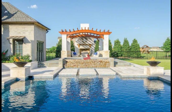 12 Tips for Buying and Installing Pool Coping